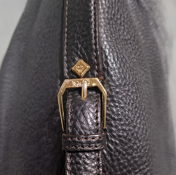 MCM black pebbled leather bag EUC. - Picture 6 of 9